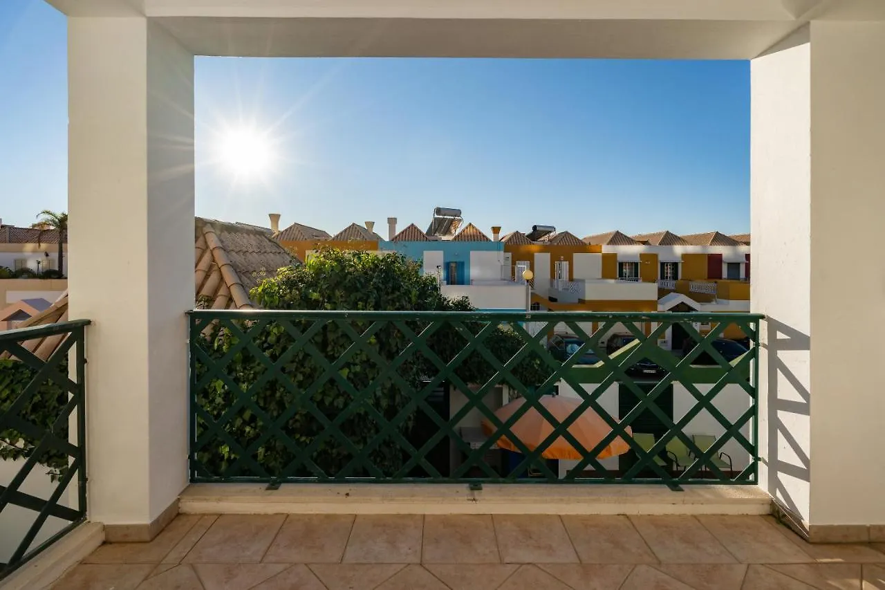 Holiday Villa In Elite Residential Area Of Faro Portugal