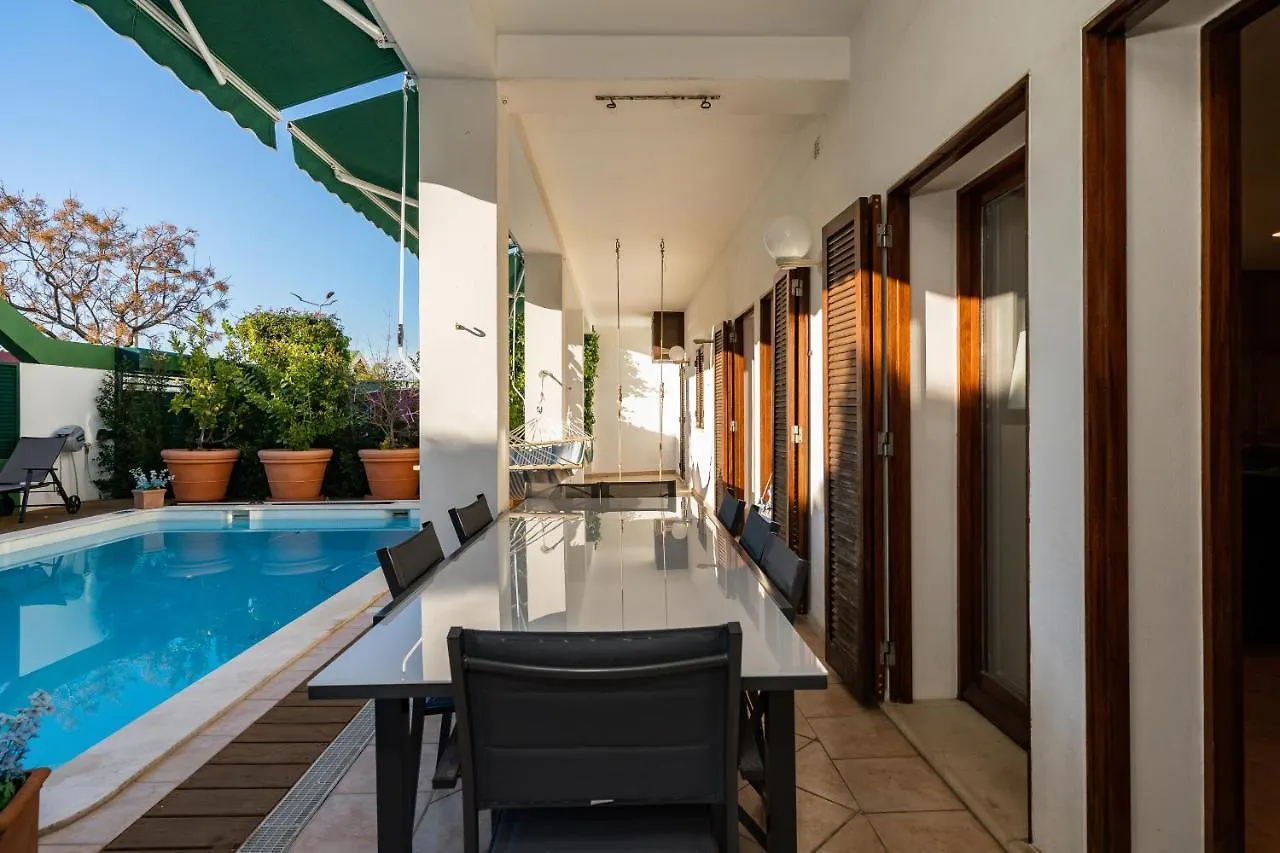 Holiday Villa In Elite Residential Area Of Faro Portugal